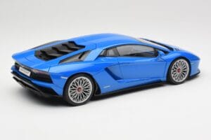 Lamborghini Aventador S LP740-4 Blue Nila AUTOart 1:18 79134 Métal Moulé — image 3 sur 8