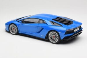 Lamborghini Aventador S LP740-4 Blue Nila AUTOart 1:18 79134 Métal Moulé — image 7 sur 8