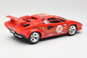Lamborghini Countach Rouge Bburago 1:18 3047 Métal Moulé — image 3 sur 8