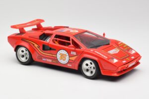 Lamborghini Countach Rouge Bburago 1:18 3047 Métal Moulé — image 6 sur 8