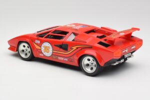 Lamborghini Countach Rouge Bburago 1:18 3047 Métal Moulé — image 7 sur 8