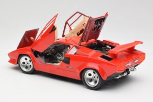 Lamborghini Countach Rouge Bburago 1:18 3047-M1 Métal Moulé — image 5 sur 8