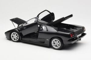 Lamborghini Diablo 6.0 Noir AUTOart 1:18 74528 Métal Moulé — image 5 sur 8