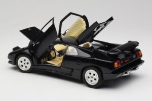 Lamborghini Diablo Noir Mira 1:18 6107 Métal Moulé — image 5 sur 8