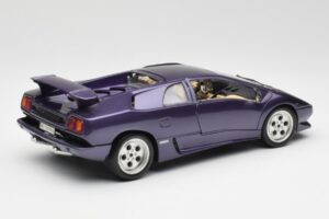 Lamborghini Diablo Violet Maisto 1:18 3028 Métal Moulé — image 3 sur 8