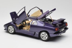 Lamborghini Diablo Violet Maisto 1:18 3028 Métal Moulé — image 5 sur 8