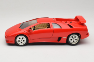 Lamborghini Diablo Rouge Bburago 1:18 3041-M1 Métal Moulé — image 4 sur 8