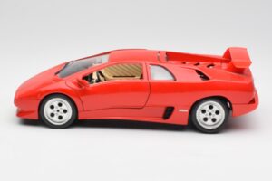 Lamborghini Diablo Rouge Bburago 1:18 3028-M1 Métal Moulé — image 4 sur 8