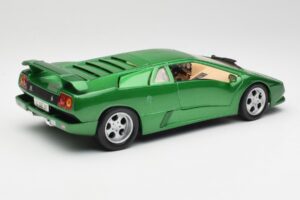 Lamborghini Diablo SE Vert Maisto 1:18 50303 Métal Moulé — image 3 sur 8