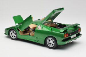 Lamborghini Diablo SE Vert Maisto 1:18 50303 Métal Moulé — image 5 sur 8