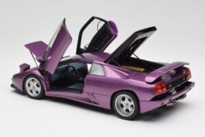 Lamborghini Diablo SE30 Anniversary Edition Violet Métallisé AUTOart 1:18 79158 Métal Moulé — image 5 sur 8