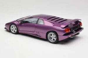 Lamborghini Diablo SE30 Anniversary Edition Violet Métallisé AUTOart 1:18 79158 Métal Moulé — image 7 sur 8