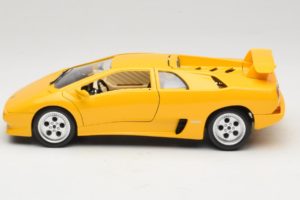 Lamborghini Diablo Jaune Bburago 1:18 3041-M2 Métal Moulé — image 4 sur 8