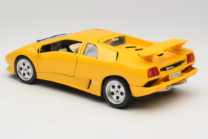 Lamborghini Diablo Jaune Bburago 1:18 3041-M2 Métal Moulé — image 7 sur 8