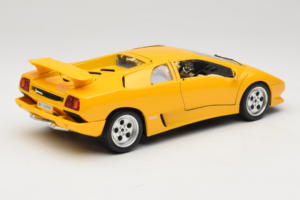 Lamborghini Diablo Jaune Bburago 1:18 3041 Métal Moulé — image 3 sur 8