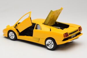 Lamborghini Diablo Jaune Tonka 1:18 09035 Métal Moulé — image 5 sur 8