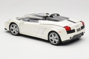 Lamborghini Gallardo Concept S Blanc Motormax 1:18 79156 Métal Moulé — image 7 sur 8