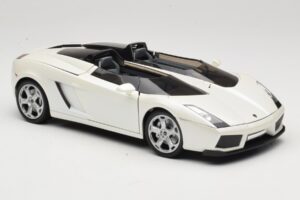Lamborghini Gallardo Concept Blanc Mondo Motors 1:18 146432 Métal Moulé — image 6 sur 8