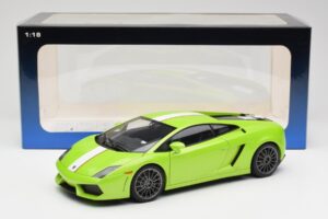 Lamborghini Gallardo LP550-2 Balboni Verde Ithaca AUTOart 1:18 74636 Métal Moulé — image 8 sur 8