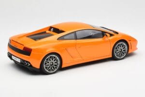 Lamborghini Gallardo LP560-4 Orange AUTOart 1:18 74593 Métal Moulé — image 3 sur 8