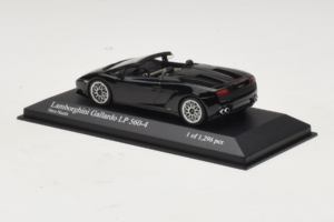 Lamborghini Gallardo LP560-4 Spyder Noir Minichamps 1:43 400103830 Métal Moulé — image 3 sur 5