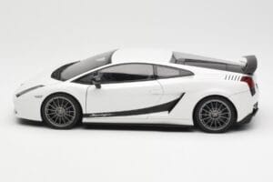 Lamborghini Gallardo Superleggera Monocerus Metallic Blanc AUTOart 1:18 74585 Métal Moulé — image 4 sur 8