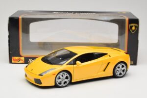 Lamborghini Gallardo Jaune Maisto 1:18 31655 Métal Moulé — image 8 sur 8
