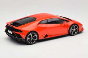 Lamborghini Huracan EVO Arancio Xanto AUTOart 1:18 79214 Composite — image 3 sur 8