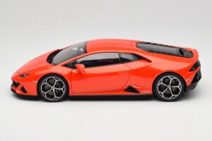 Lamborghini Huracan EVO Arancio Xanto AUTOart 1:18 79214 Composite — image 4 sur 8
