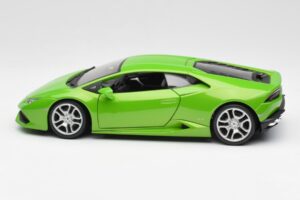 Lamborghini Huracan LP610-4 Vert Bburago 1:18 18-11038 Métal Moulé — image 4 sur 8