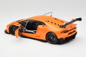 Lamborghini Huracan LP620-2 Super Trofeo Arancio Borealis Pearl Effect Orange AUTOart 1:18 81558 Métal Moulé — image 5 sur 8