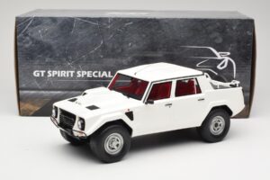 Lamborghini LM002 Blanc Kyosho 1:18 GTS18508W Résine — image 6 sur 6
