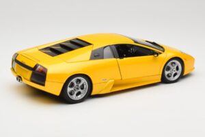 Lamborghini Murcielago LP640 Giallo Orion AUTOart 1:18 74511 Métal Moulé — image 3 sur 8