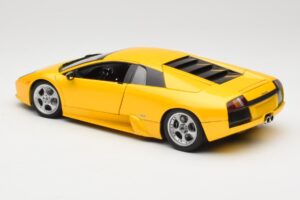 Lamborghini Murcielago LP640 Giallo Orion AUTOart 1:18 74511 Métal Moulé — image 7 sur 8