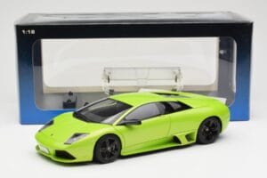 Lamborghini Murcielago LP640 Ithaca Vert Metallic AUTOart 1:18 74624 Métal Moulé — image 8 sur 8