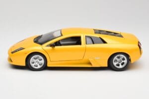 Lamborghini Murcielago LP640 Jaune Bburago 1:18 23124646-M1 Métal Moulé — image 4 sur 8