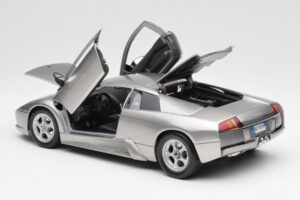 Lamborghini Murcielago Argent Maisto 1:18 7450257 Métal Moulé — image 5 sur 8