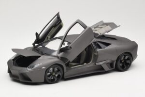 Lamborghini Reventon Matte Grey Bburago 1:18 18-11029 Métal Moulé — image 2 sur 8