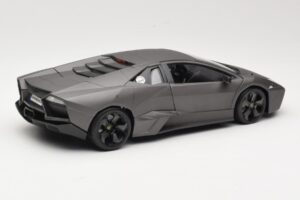 Lamborghini Reventon Matte Grey Bburago 1:18 18-11029 Métal Moulé — image 3 sur 8