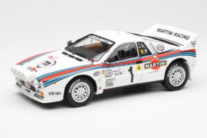 Lancia 037 Martini #1 W. Rohrl / C. Geistdorfer Winner Rally Monte Carlo 1983 Version de Nuit Kyosho 1:18 08306A Métal Moulé