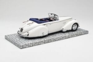 Lancia Astura Tipo 233 Corto Blanc Minichamps 1:18 107125330 Résine — image 2 sur 6