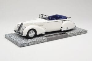 Lancia Astura Tipo 233 Corto Blanc Minichamps 1:18 107125330 Résine