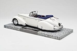 Lancia Astura Tipo 233 Corto Blanc Minichamps 1:18 107125330 Résine — image 5 sur 6