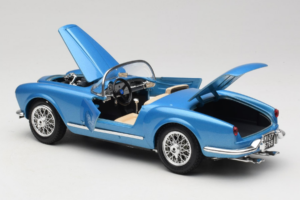 Lancia Aurelia B24 Spider Bleu Bburago 1:18 3010-M1 Métal Moulé — image 5 sur 8