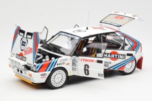 Lancia Delta HF 4WD #6 M. Biasion / T. Siviero Martini Rally Monte Carlo 1987 Kyosho 1:18 08960A Métal Moulé — image 2 sur 8