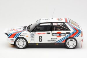 Lancia Delta HF 4WD #6 M. Biasion / T. Siviero Martini Rally Monte Carlo 1987 Kyosho 1:18 08960A Métal Moulé — image 4 sur 8