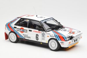 Lancia Delta HF 4WD #6 M. Biasion / T. Siviero Martini Rally Monte Carlo 1987 Kyosho 1:18 08960A Métal Moulé — image 6 sur 8