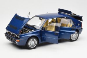 Lancia Delta HF Integrale Evo II Bleu Kyosho 1:18 08341BL Métal Moulé — image 2 sur 8