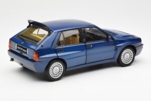 Lancia Delta HF Integrale Evo II Bleu Kyosho 1:18 08341BL Métal Moulé — image 3 sur 8
