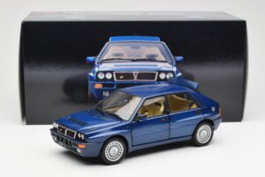 Lancia Delta HF Integrale Evo II Bleu Kyosho 1:18 08341BL Métal Moulé — image 8 sur 8